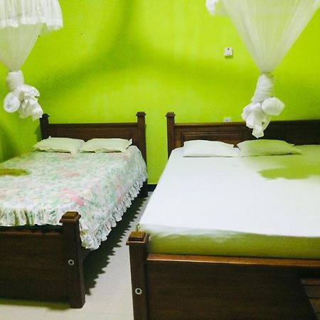 Ambel Homestay Anuradhapura Luaran gambar