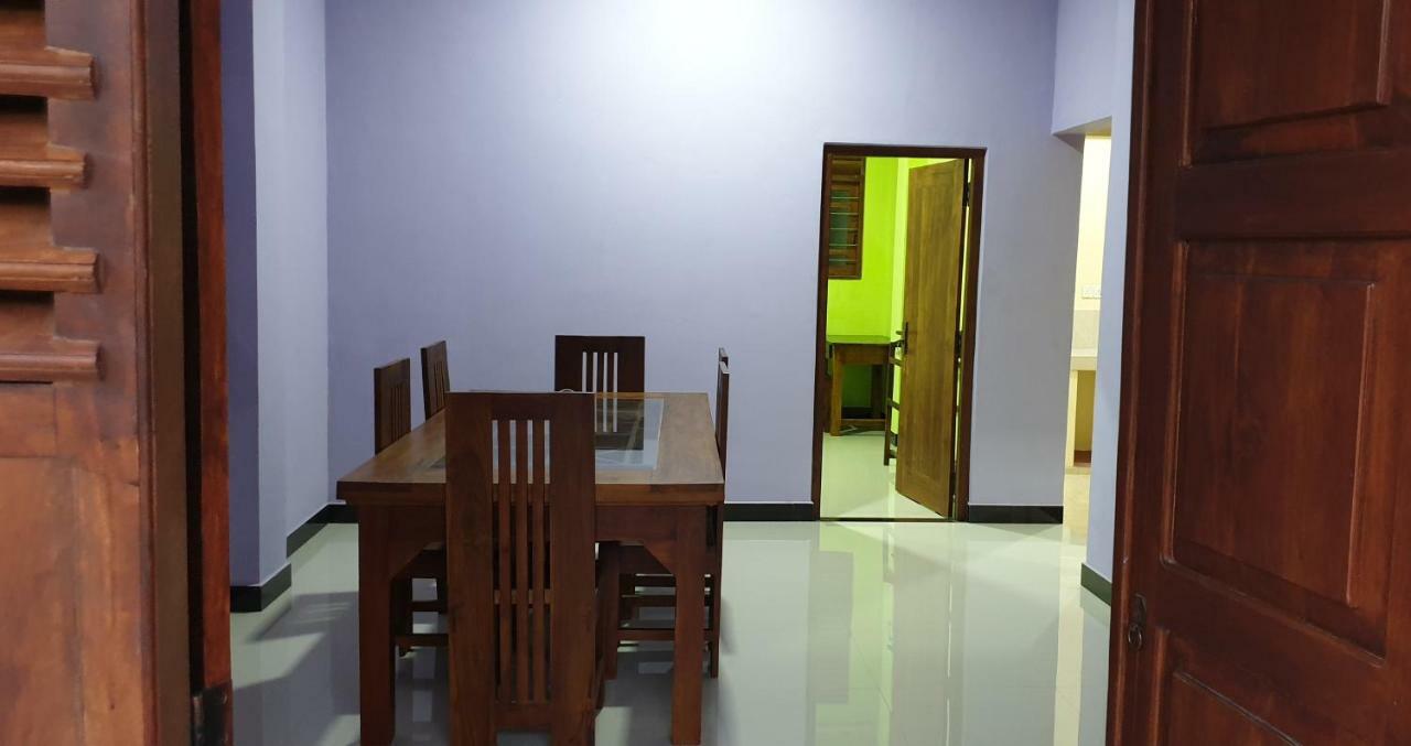 Ambel Homestay Anuradhapura Luaran gambar