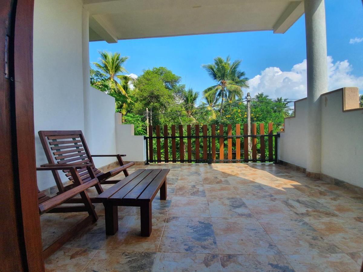 Ambel Homestay Anuradhapura Luaran gambar