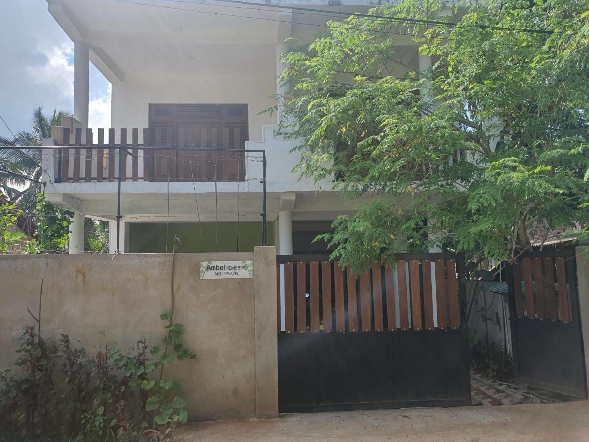 Ambel Homestay Anuradhapura Luaran gambar
